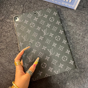 Cute Fancy iPad Case (Black Love)