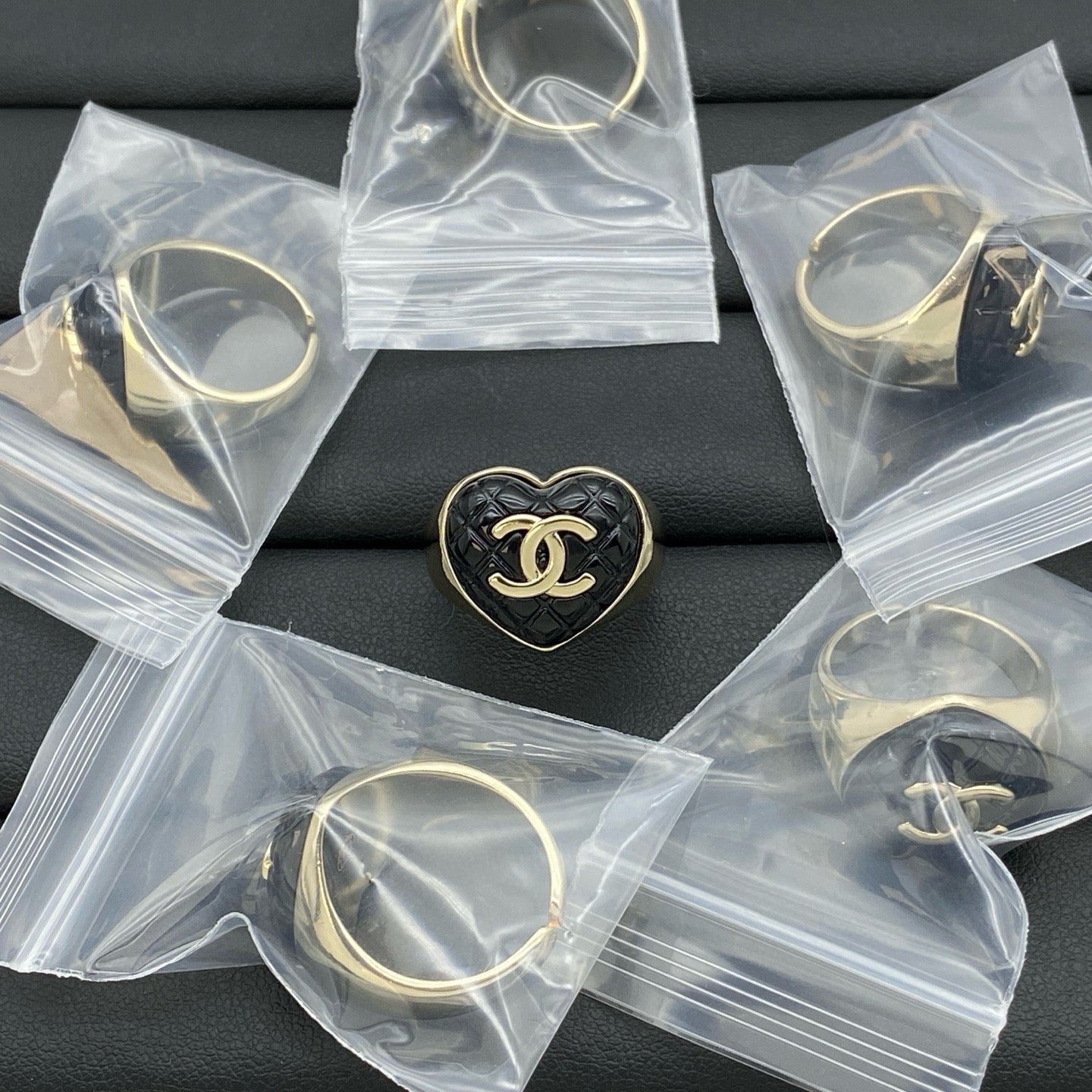 Vintage Cool Black Ringe