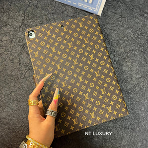Cute Fancy iPad Case (Brown Small Love)