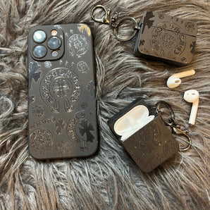 Étui AirPods noir tendance (motif cœur amusant) 