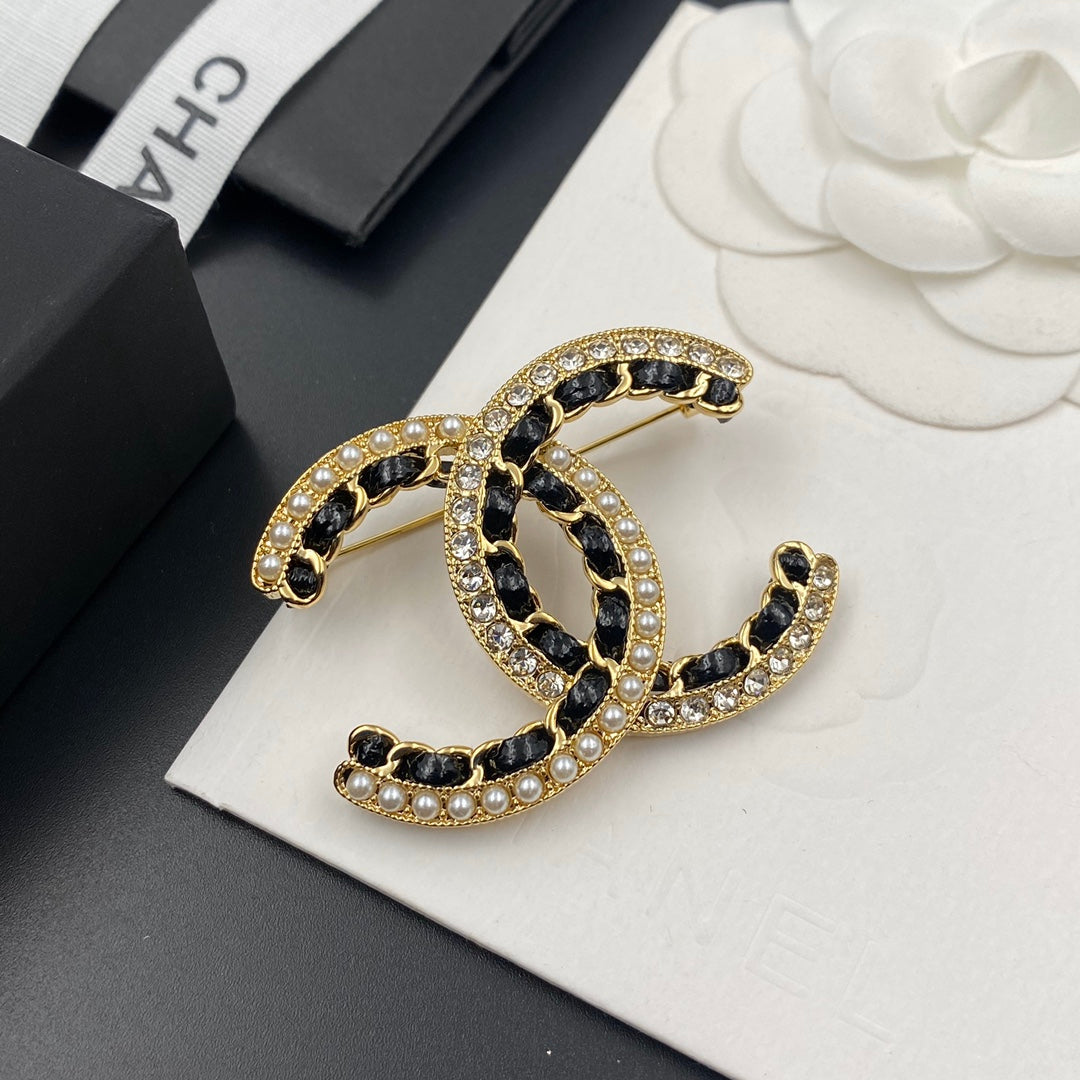 Diamond Perlen Black Gold Brosche