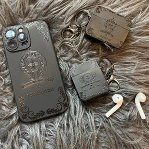 Black Trendy Airpods Case (Heart)
