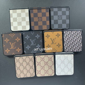 Traditionelle Samsung-Hülle mit Blumenmuster für die Z-Flip-Serie 