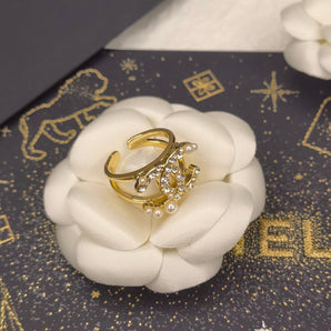 Bague ouverte en perle tendance 