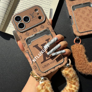 Kaffeeliebe mit Handyhülle im Taschenformat und flauschigem Streifen