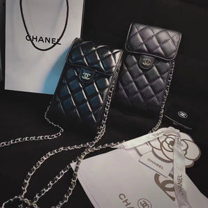 Classic Diamond Plaid Phone Bag
