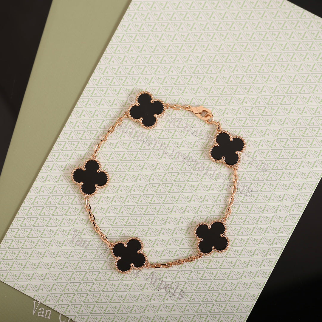 Vintage Black Leaves Armband