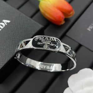 Bitte liebe das Armband