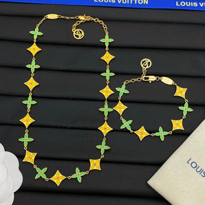 Catch your eye Love Earrings & Bracelet & Necklace 3 Set (3 Color of Chain)