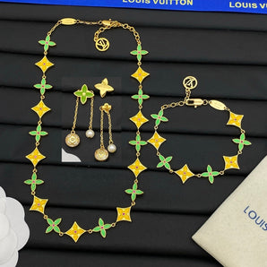 Catch your eye Love Earrings & Bracelet & Necklace 3 Set (3 Color of Chain)