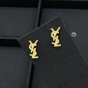 Niedliche Ohrringe im Yes-Design