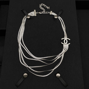 Collier élégant et raffiné pour fille