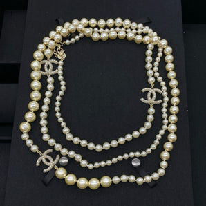 Chaîne de pull élégante en perles pour fille